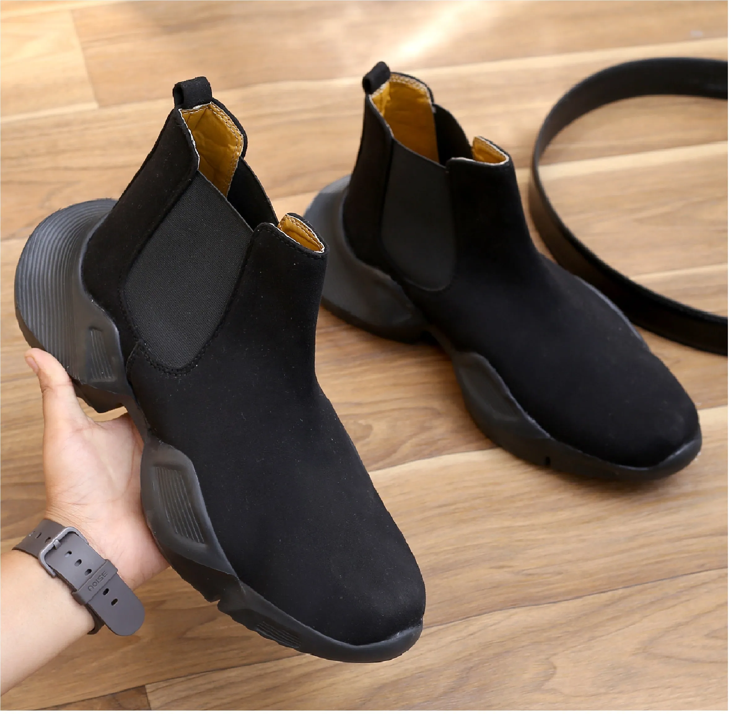 Bxxy's Stylish Chelsea Boots for Men