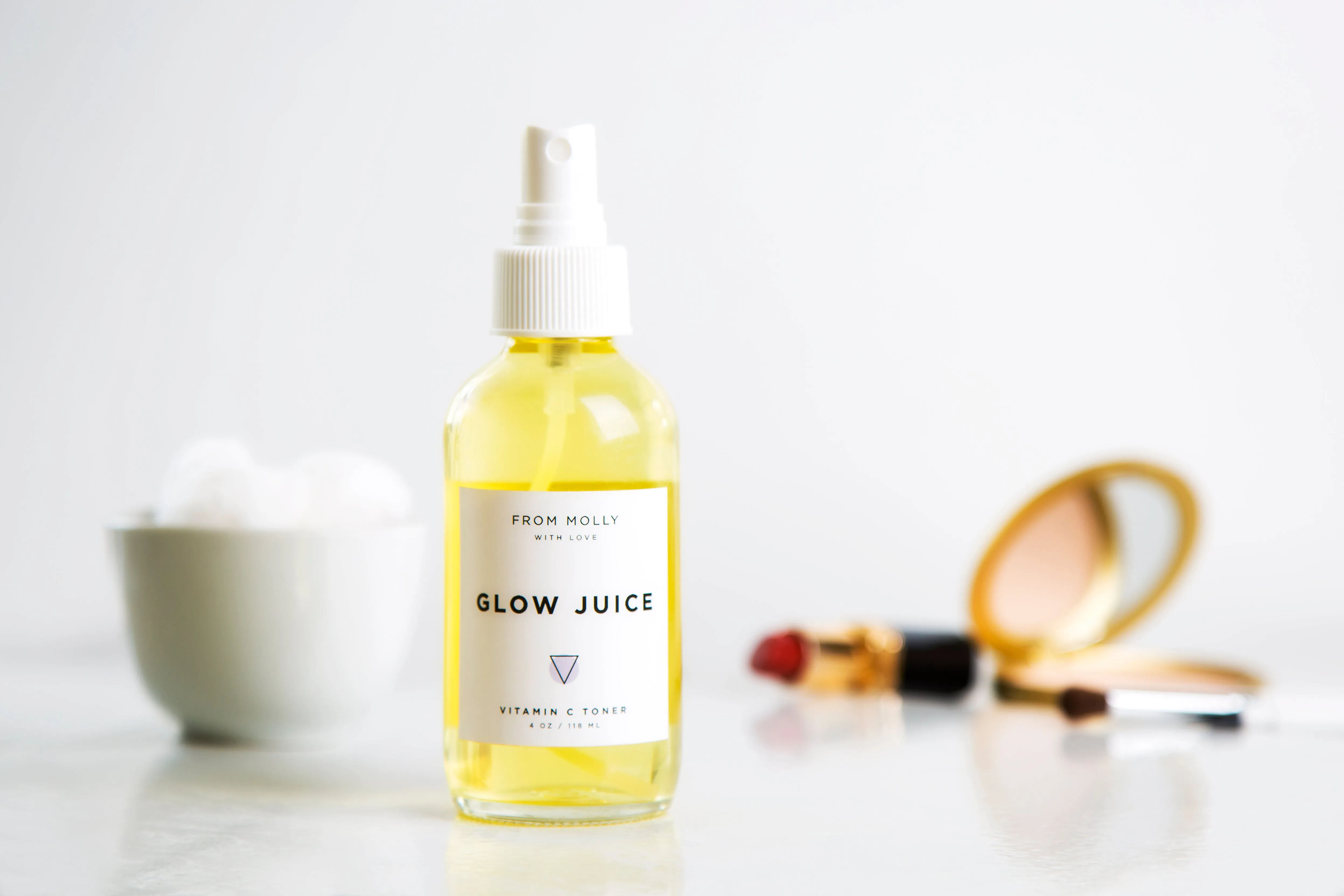 GLOW JUICE VITAMIN C AHA TONER