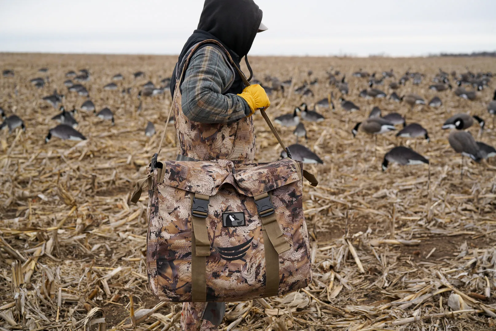 Lesser Canada Skinny Decoy 60 Pack with Flight Skinny Decoy Bag