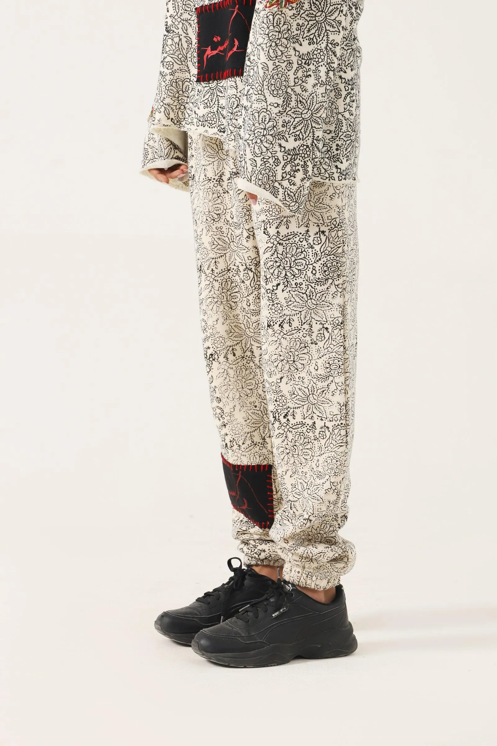 "PARADOX" BLOCK PRINT SWEATPANTS