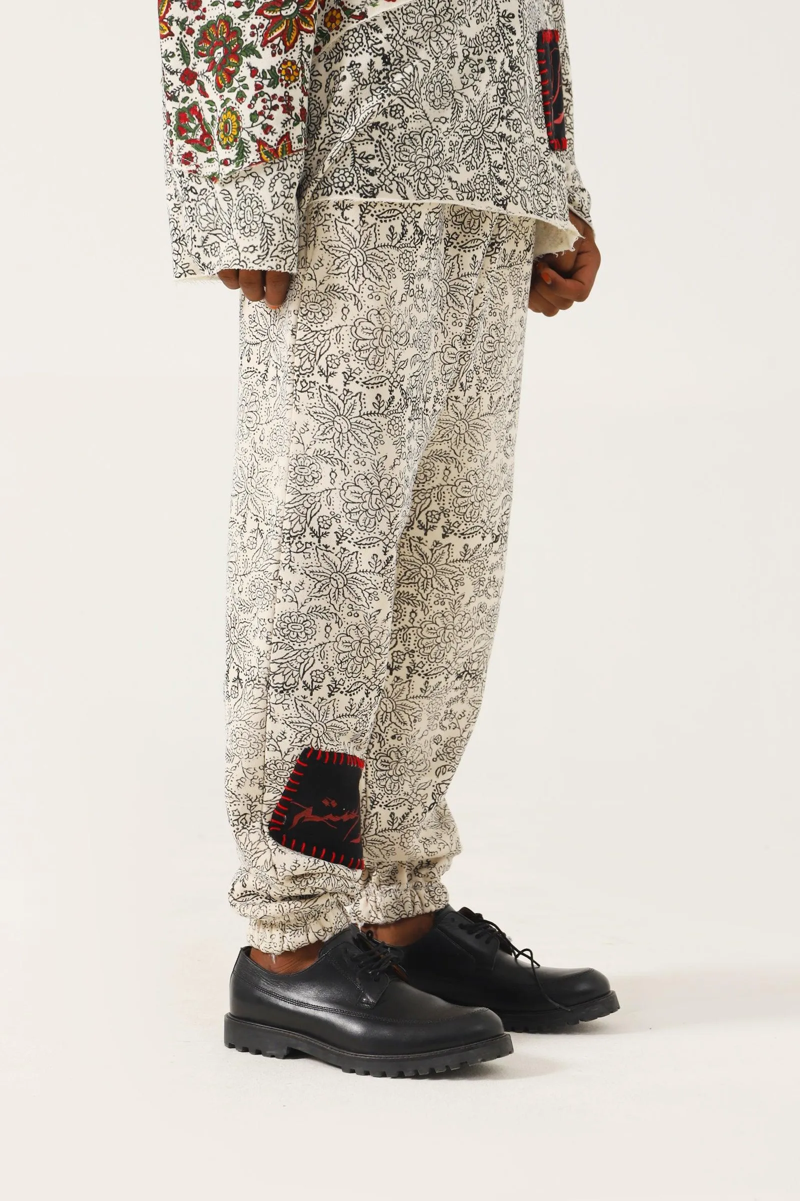 "PARADOX" BLOCK PRINT SWEATPANTS